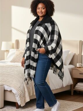 Black and White Plaid Shawl Cape - Women's Cozy Layer